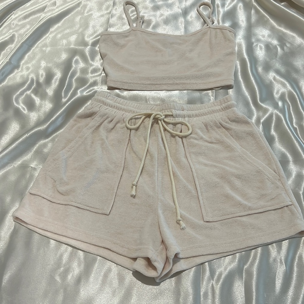 Terry Towel set! Size: LARGE